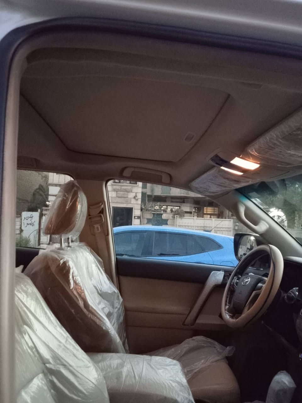 برادو 2018 مكفوله من الصبغ بيها رصعتين ومسويها بارد متبين سياره جديده كير ومكينه مكفولات سياره بأسمي رقم بغداد جاهزه اي نقص مابيها ماشيه 101 الف معروضه 37 وبيها مجال مكاني بغداد ***********
