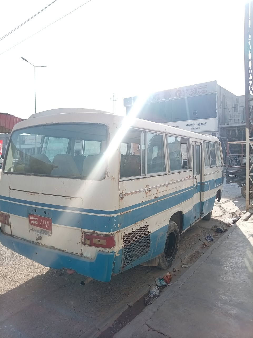 سلام عليكم كوستر للبيع كير محرك شرط سنويه 22صاقطه شرط الوكاله السعر 3250 مكان السياره الحويجه التصال ***********
