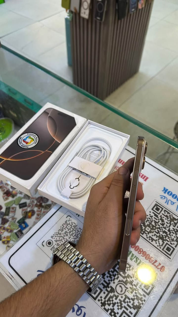 آيفون ١٦ برو ماكس • ٢٥٦ • بطارية ٨٩٪