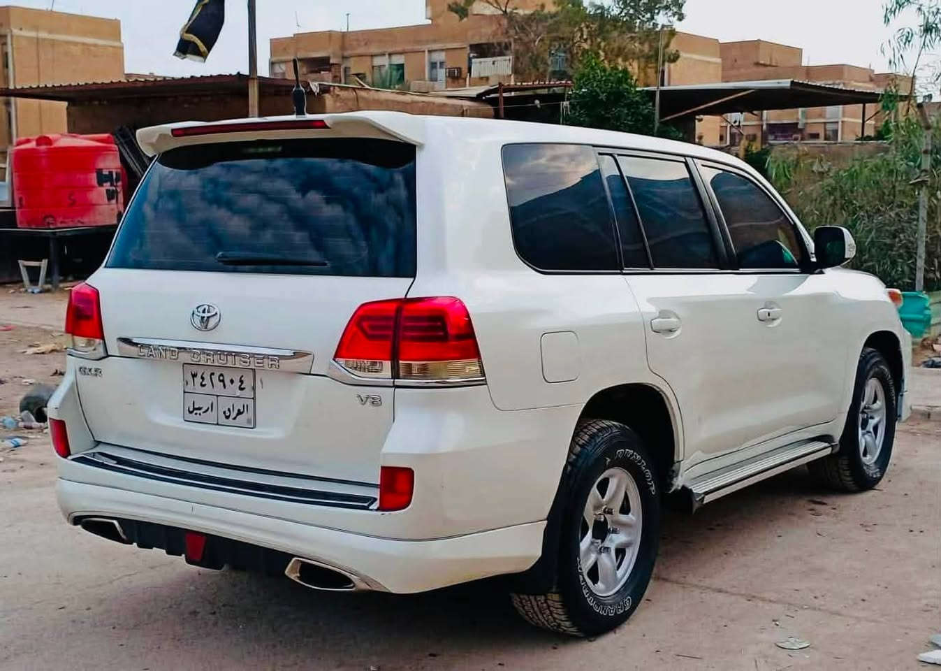 #_للبيع_فقط❤️
:
(( تويوتا لاندگروز 2013 خليجي GXR - درع مصفحة - محرك V8 ديزل ، رقم اربيل تحويل أو وكالة ، ما بيها أي نقص ، نظيفة جداً داخل و خارج ، مكانها بغداد ))🌹
:
#_للإستفسار / *********** ☎️
------------------------------
