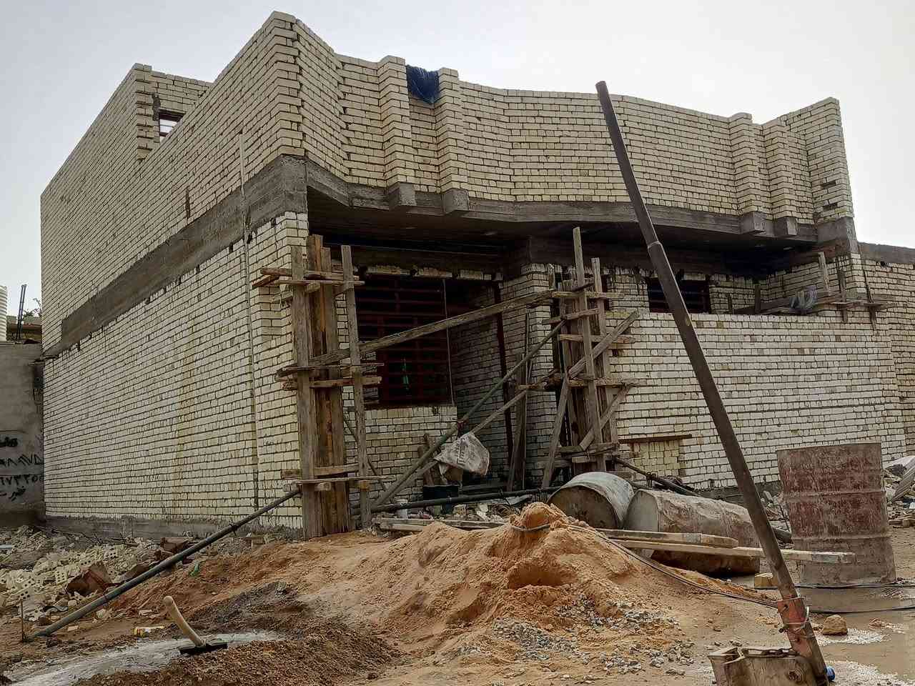 خلفه بناء شقل درجة اولى نعمل بانسب السعار جميع أنحاء بغداد
***********
