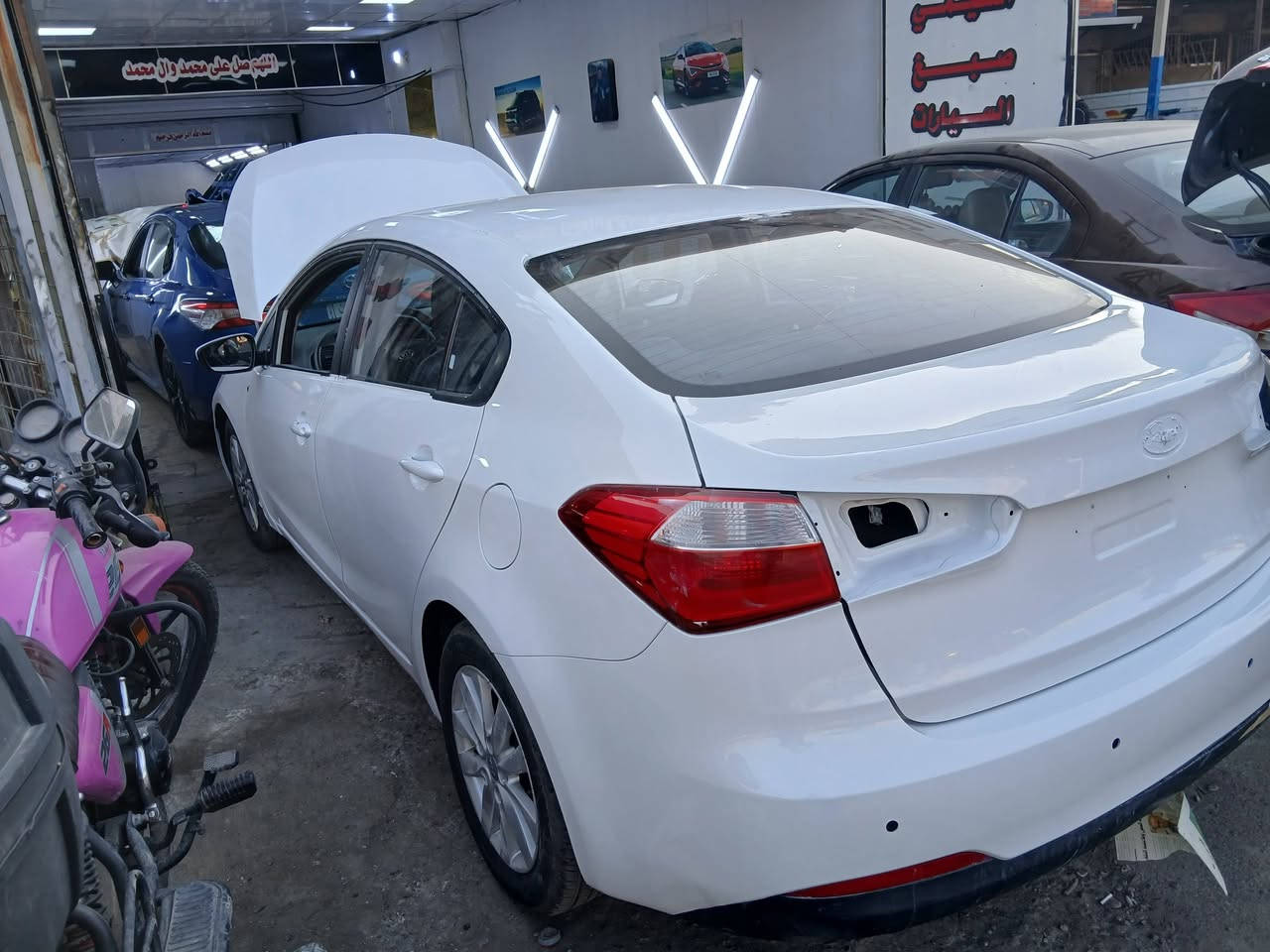 🚗✨ إذا سيارتك تحتاج ترميم أو تجديد، إحنا بالخدمة.

🔧 خدماتنا:
✅ سمكرة سيارات
🎨 صبغ بألوان احترافية ومطابقة
🛠️ تصليح فايبر كلاص
✨ بولش وتلميع لإرجاع لمعان السيارة

نشتغل بدقة وضمير، ورضا الزبون هو هدفنا الأول. الصور المرفقة هي من أعمالنا.

👨‍🔧 أبو ميار

📍 العنوان:
بغداد – حي الجهاد – مقابل جامع محمد رسول الله – مجاور معرض الصباح.

📞 للتواصل:
***********
***********

📩 للحجز أو الاستفسار راسلنا على الخاص أو اتصل بنا.
أهلاً وسهلاً بالجميع، ونشرف بخدمتكم.
