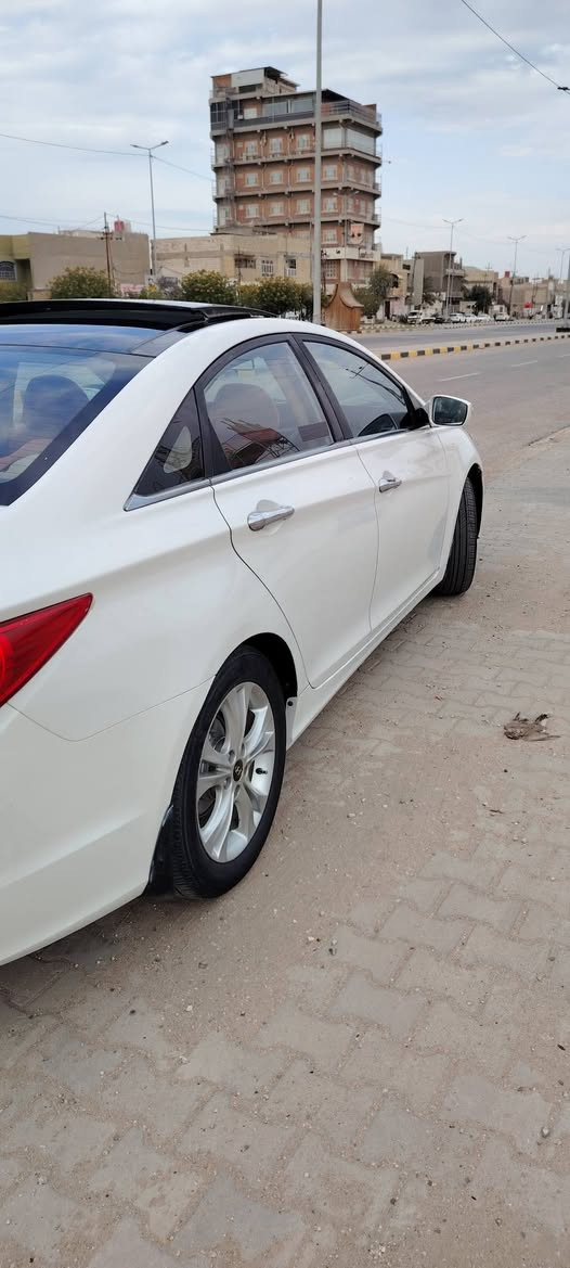سوناتا 11 خليجي فول مواصفات عدا البصمه رقم اربيل دولي باسم شركة تحويل او مداور جاهزه كير مكينة تبريد حداديه كله جاهز 
مكاني نجف السعر 103
*********** النجف, العراق
