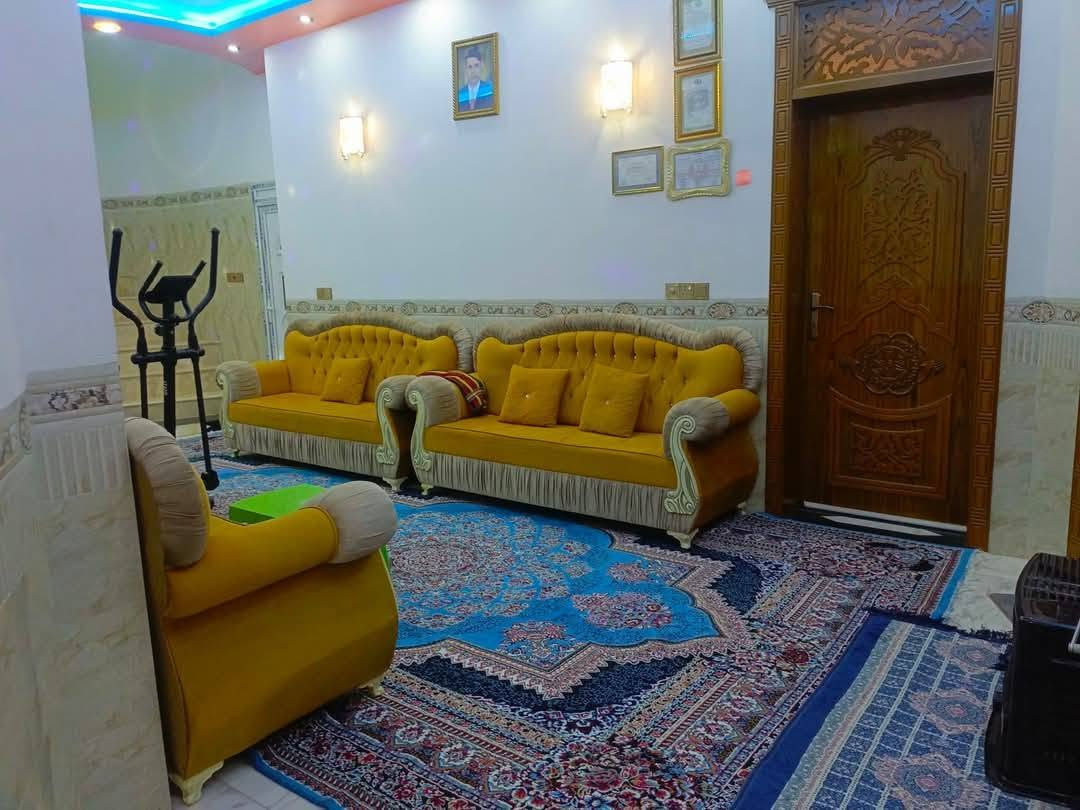 موقع مثالي للسكن في مدينة كربلاء المقدسه 📍 
المساحه ١٣٧٠ (دار ٢٤٠متر - حديقه - كراج - مساحه واسعه) 
العنوان في مدينة كربلاء المقدسه - الإبراهيمية 
يبعد ٥٠ مترا فقط عن الشارع العام
​سند الملكية ة طابو زراعي 
السعر ٢٧٠ مليون وقابل للتفاوض للجاد في الشراء 
 الاتصال 📞 ‏‪***********‬‏
‏‪***********‬‏
