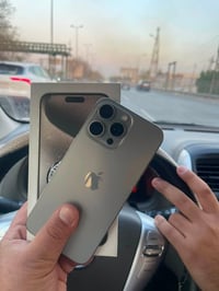 جهاز ١٥ برو ماكس يجدح  ولاطخه خيال مال زلغ مايي نضافه ١٠٠ بل١٠٠ بطاريه...