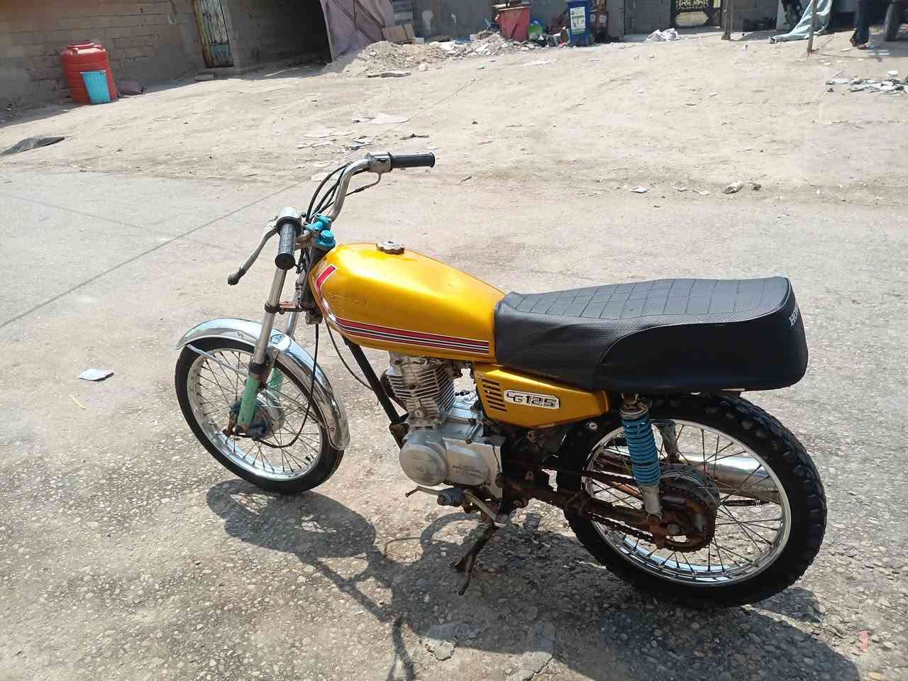 البيع.   سعر٢٥٠.    ***********

