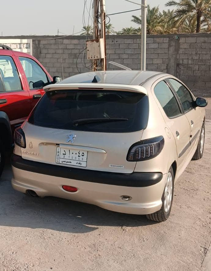 للبيع بيجو فرنسي 2009 حجم 206 كير مكينه جاهزه السياره ماشيه 63 سياره جديده محتاجه ادامه مكينه وصدر تبريد ثلج كير اوتوماتيك مكان السياره المدائن سعره 39ورقه بيها مجال ***********

نص مكتوب في الصور:
- ١٢١٥٠١٣٦٠٢ ٠١:١٠