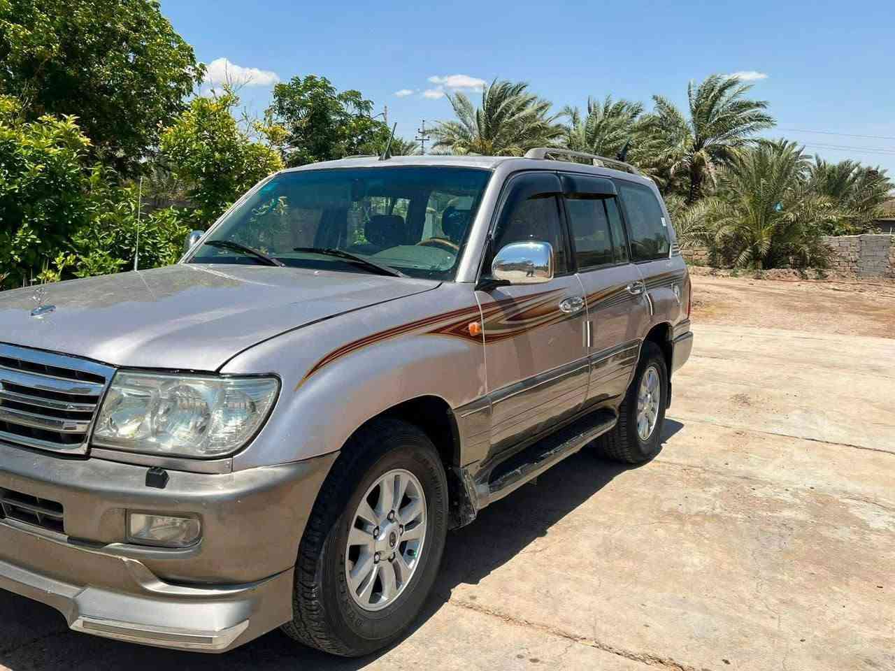 السلام عليكم ورحمه الله وبركاته اراوس أو بيع  لاندكروزر موديل 2001 شكل 7 السياره مكفوله من الضربه بيها صبغ عام جماليه بسمي صار 20 من داورناها  السياره جاهزه محرك بلكارتون 8 سلندر تواير وحداديه توني شادهن السياره كامله مكانها ذي قار ***********
