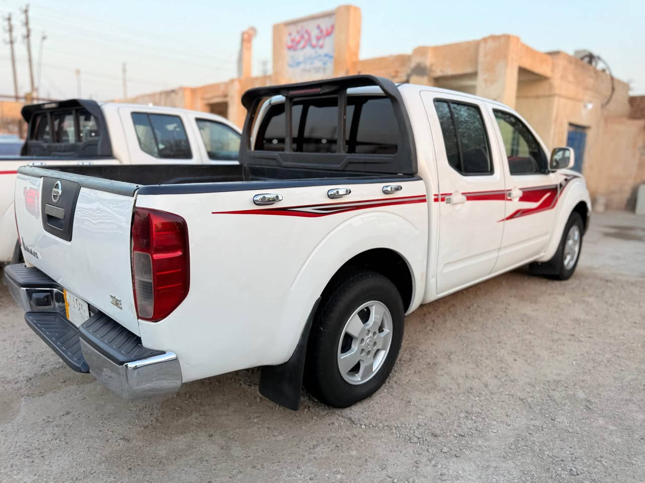 سلام عليكم نيفاره موديل ٢٠١٤ رقم بصره اوتماتيك مكينه وكير حداده جديده تخم تاير تبريد ثلج مكفوله من الضربه والصبغ سياره  بيه بارد باب خلفي حلوه مال جناي سعر ١١٤وبيه مجال 
***********مكاني البصره القرنه القرنة, البصرة
