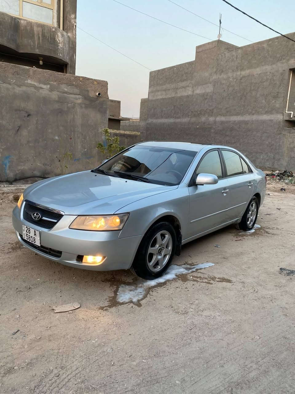 السلام عليكم ورحمة الله للبيع سوناتا خليجيه مكفوله من الضربه والخياس تبريد ثلج مكينه جديده تاير امامي جديد صبغ حزام بسبب كآنت جارده موديل ٢٠٠٦ رقم دولي السعر ٨٩ وبيه مجال قليل رقم الهاتف *********** العنوان بابل الكفل
