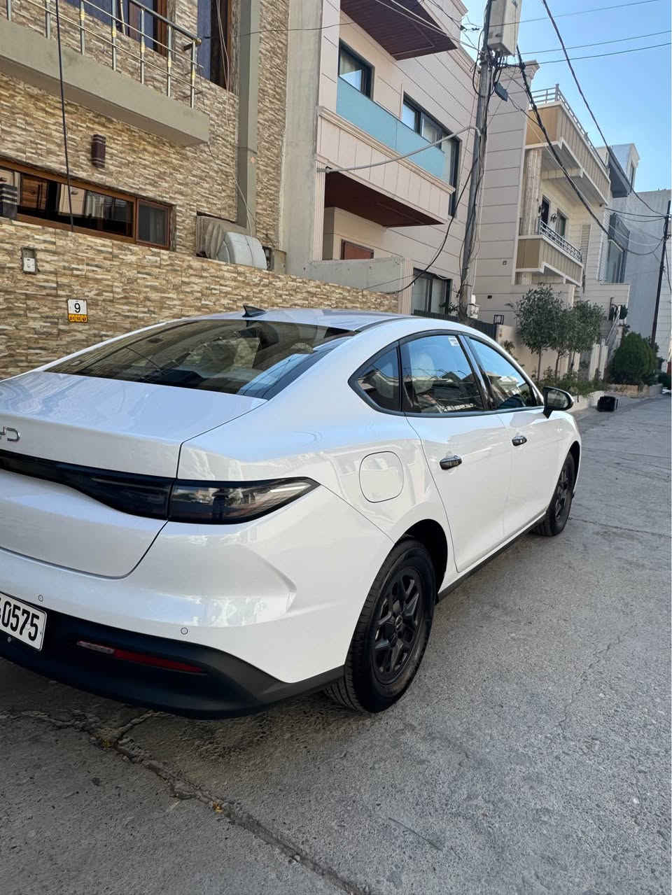 Byd sel 05

بێ بۆیاخ بێ سارد بێ شوخت
١٥هەزار ڕۆشتووە رەقەم سلیمانی
*********** السليمانية, العراق
