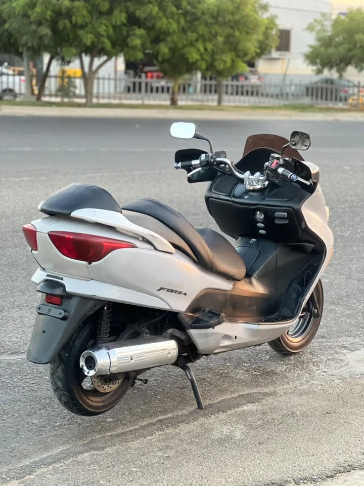 فورزا ٠-٨
دراجه كلش نضيفه محرك بشرط عميه بلاد كلجات جويتر كله بشرط كلش ناعمه تراي رمبه كهربائيات كامله دراجه مال جناي❤️❤️

سعره ٩٥٠ ومراوس حسب قناعه❤️

***********
