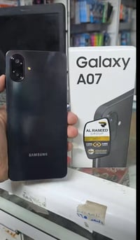 فقط مفتوح من الكارتون شاحنه ما مفتوحه بعدها سعره 235 وبي مجال078761644...