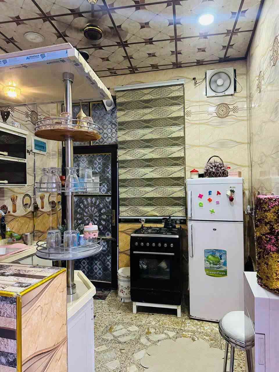 مقابل قرية الغدير • ١٠٠م • طابقين
