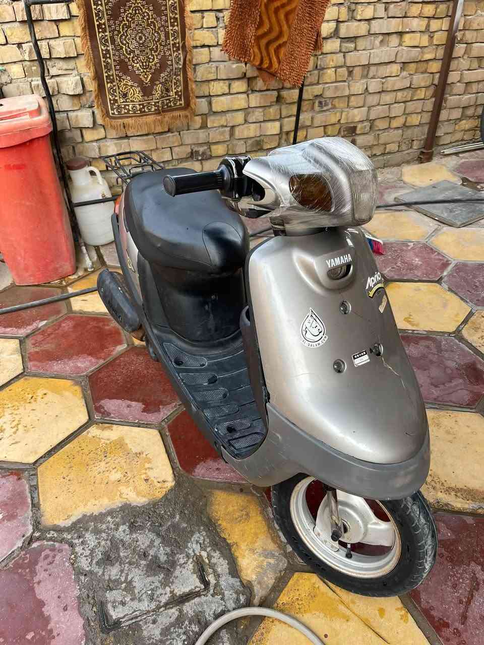 بترة للبيع ما مفتوحة عوزها باتري كلة شغال 
سعر 300 وبيها مجال 
ناصرية مركز
