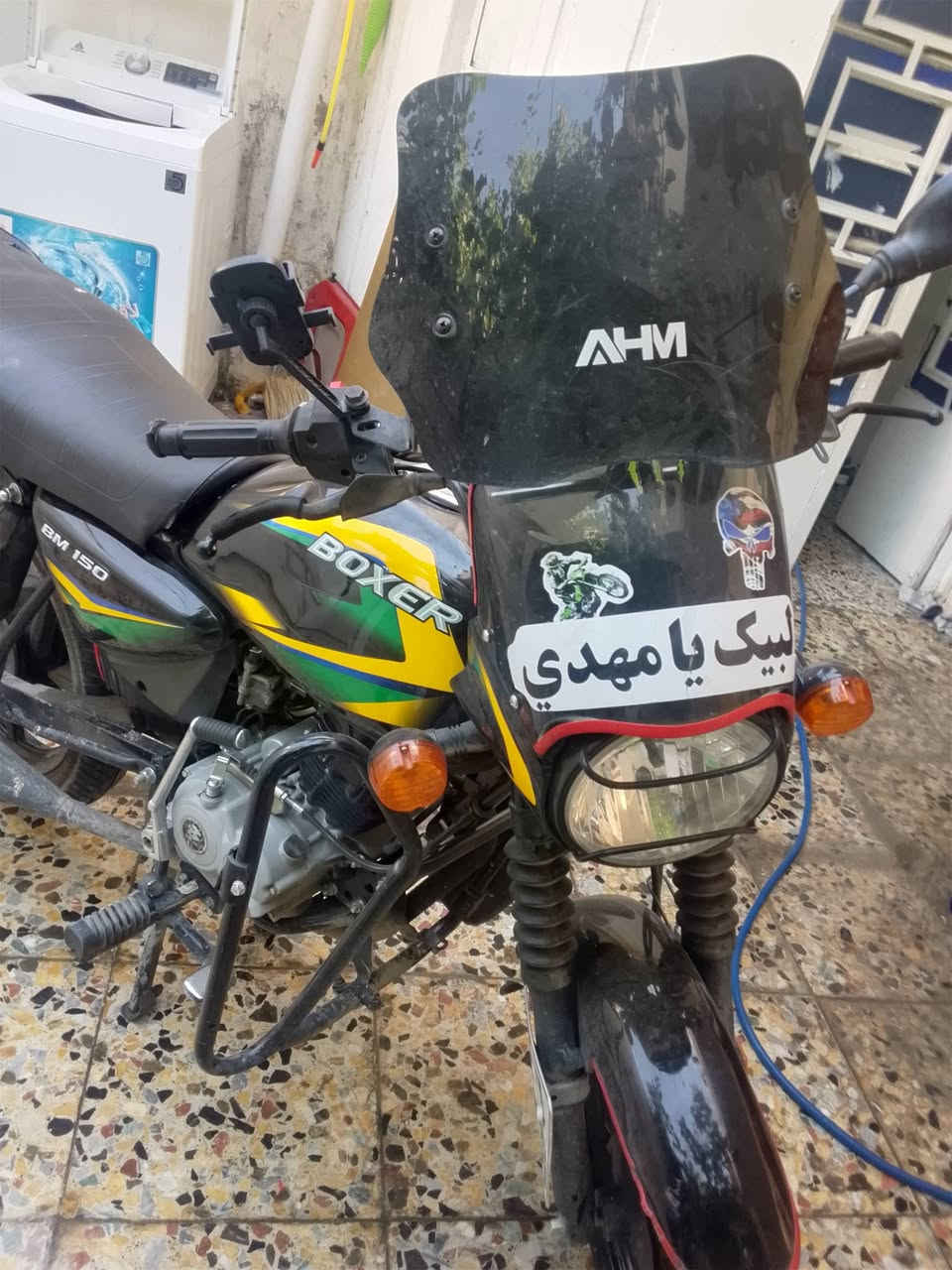 السلام عليكم
بوكسر موديل 25 اربيل مرقمه الدراجه برغي ما مفتوح كفاله عامه

الدراجه مو باسمي انطيك رقم لولد انته ويااا 
السعر 2500
***********واتساب
