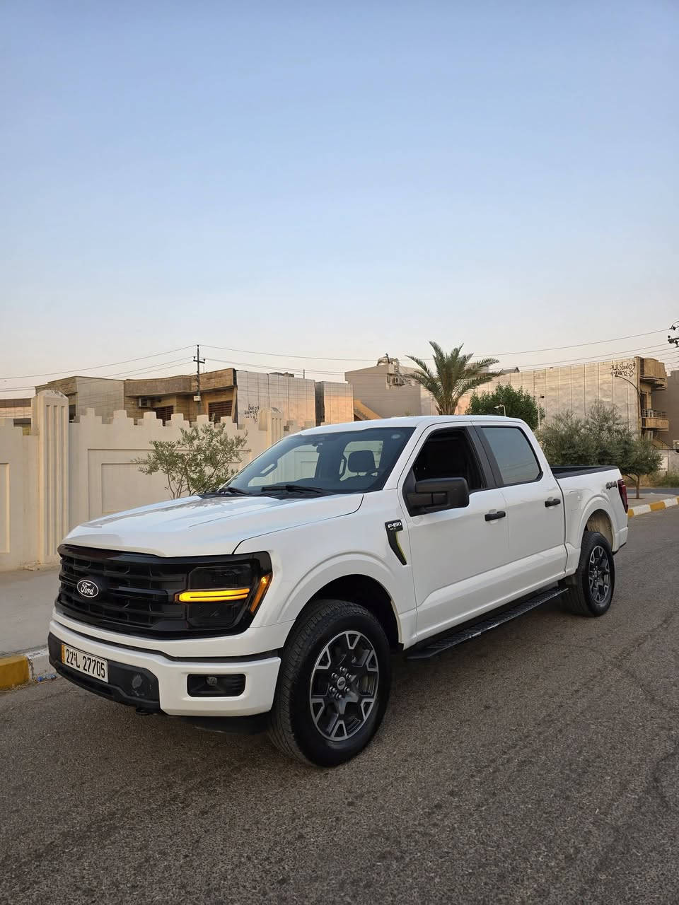 #للبيعf150
2024 stx
V6 2.7 turbo

السعر: 315$$$

ماشيه: 6000 mi
دبل أكسل(4x4)
قفل أكسل
6 سلندر
كير تعليك
كير 10 نمر
٥ مودات قيادة
كيجات دجتل
شاشة جبيرة
٢ مفاتيح
حساسات خلفية
تبريد مركزي
كاميرا خلفية دوارة 
مرايات هيتر
رادار امامي
رادار خلفي
٤ تايرات جديدة
دواسات بانزين&ستوب كهربائي
لايت ليد داخل بودي 
لايتات امامي ليد
باب طويل بودي قصير (المرغوب)

كير و محرك و أكسل حدادية كلة بشرط

صبغ ٢ قطع جاملغ امامي + بونيت

مكان سيارة أربيل
للاستفسار: ***********
فقط بيع بدون مراوس
