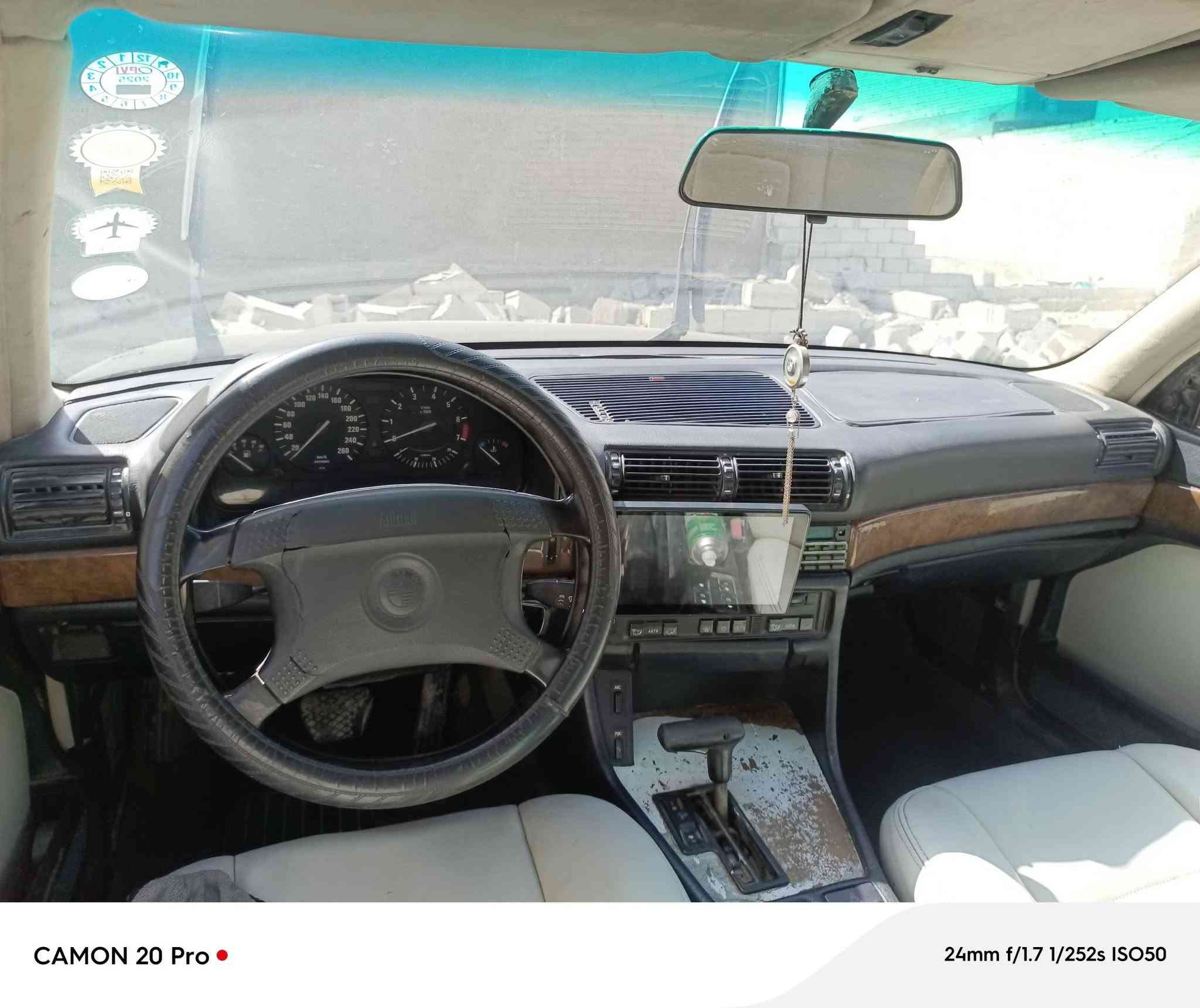 سلام عليكم
Bmw موديل 1992
سياره جاهزه من كلشي مواصفاته فول فتحه دبل جام اربع جام كهرباء 
كهربائيات كله شغاله تبريد ثلج 
السعر 45 وبيه مجال  رقم دولي اربيل تريد تداور تريد وكاله
مكينه بلادي  كشنات كهربائي السياره ما عايزه غير بس دعاميه          مكان السياره نجف حي النداء 
***********

نص مكتوب في الصور:
- CAMON 20 Pro 24mm f/1.7 1/1042s ISO51
- CAMON 20 Pro •
- 24mm f/1.7 1/847s ISO50
- 24mm f/1.7 1/252s ISO50
- CAMON 20 Pro • 24mm f/1.7 1/197s ISO50
- CAMON 20 Pro 24mm f/1.7 1/982s ISO54
- 24mm f/1.7 1/517s ISO52
- CAMON 20 Pro • 24mm f/1.7 1/598s ISO53
- CAMON 20 Pro • 24mm f/1.7 1/247s ISO50
- 24mm f/1.7 1/598s ISO51