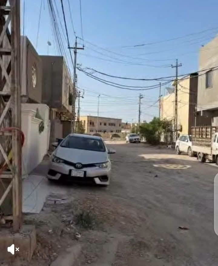 قطعة ارض للبيع 
موقع مميز حي الجامعه مقابل كلية الطب 
المساحه 200م طابو ملك صرف 
الواجهه 10 نزال 20
قريبه جداا من الشارع العام 
السعر خاص او اتصال 
***********
