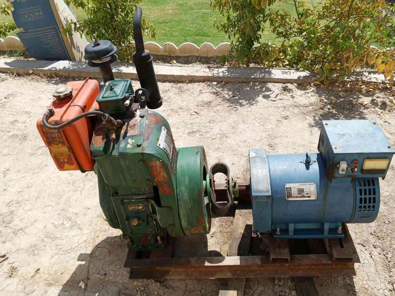 سلام عليكم مولد البيع هندي 10 حصان راس التوليد 7.5كيفي والمحرك 10 حصان عنوان بغداد ابو غريب للاستفسار الاتصال على الرقم *********** غير متواجد علئ الفيس والسعر خاص
