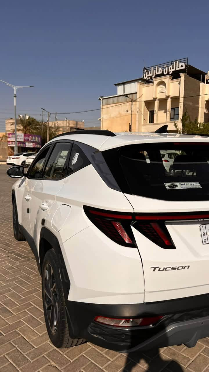 يونداي توسان موديل 2024
اللون ابيض وارد خليجي
ماشيه 12 الف كيلو 
محرك 2000
فول مواصفات ماعده الفتحة
بصمه + بصمه ابواب
تشغيل عن بعد
تحكم ستيرن جهتين
ثلاثه انظمه قياده
مثبت سرعه
اشاير مري + مري شفط
شاحن واير لس + USP
حساسات امامي وخلفي
مانع انزلاق
لد امامي + خلفي
او تو هولد
تبريد قطعتين
هاند بريك دكمه
دوشمه جلد
كراسي الاماميه كهرباء
السيارة مكفولة من الشخط
السعر 215 وبيه مجال قليل للشراي
مكان السياره البصرة المعقل 
***********
