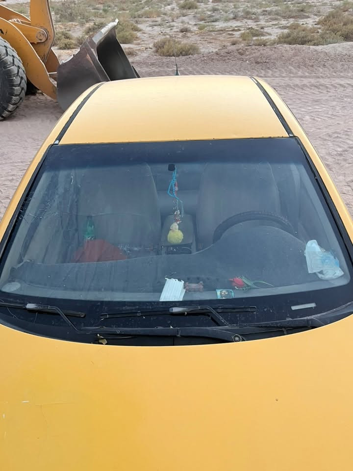 سيارة • لا تفاصيل • مجهول