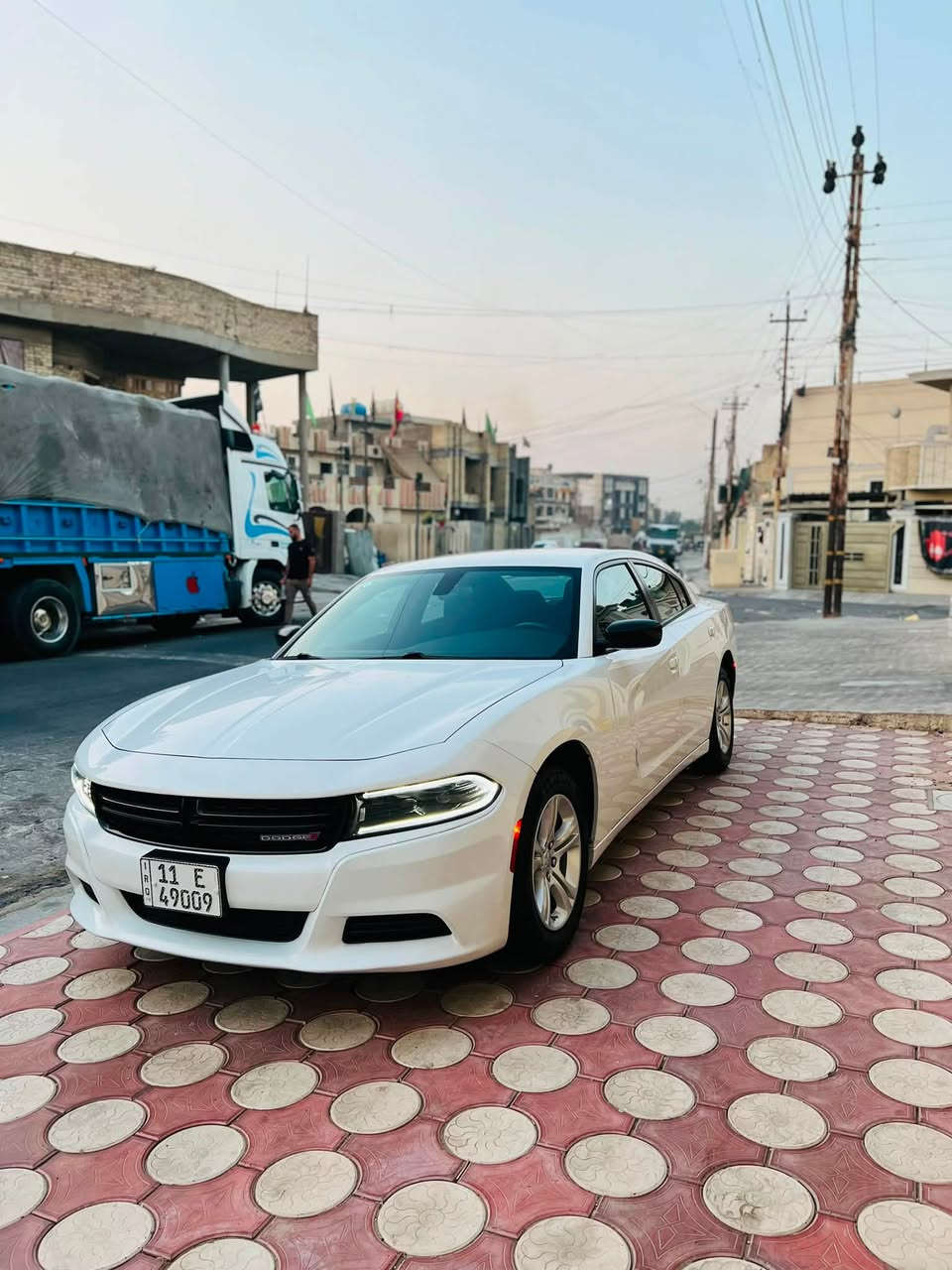 سلام عليكم 
دوج جارجر 
دخول جديد كتاب ظباط مرقمه بغداد تحويل مباشر بسم المشتري
2023 اخر اصدار🪬.
حادثه فقط دعاميه ورجعته نفسه واليرباك طاك بدله بتشبول 2023
مواصفات sxt
ماشيه 70 الف
شاشه كاربلي 
كشنات كهرباء
حساسات خلفي
زنون ابيض
كير طياره
مكان السياره (بغداد)
***********
