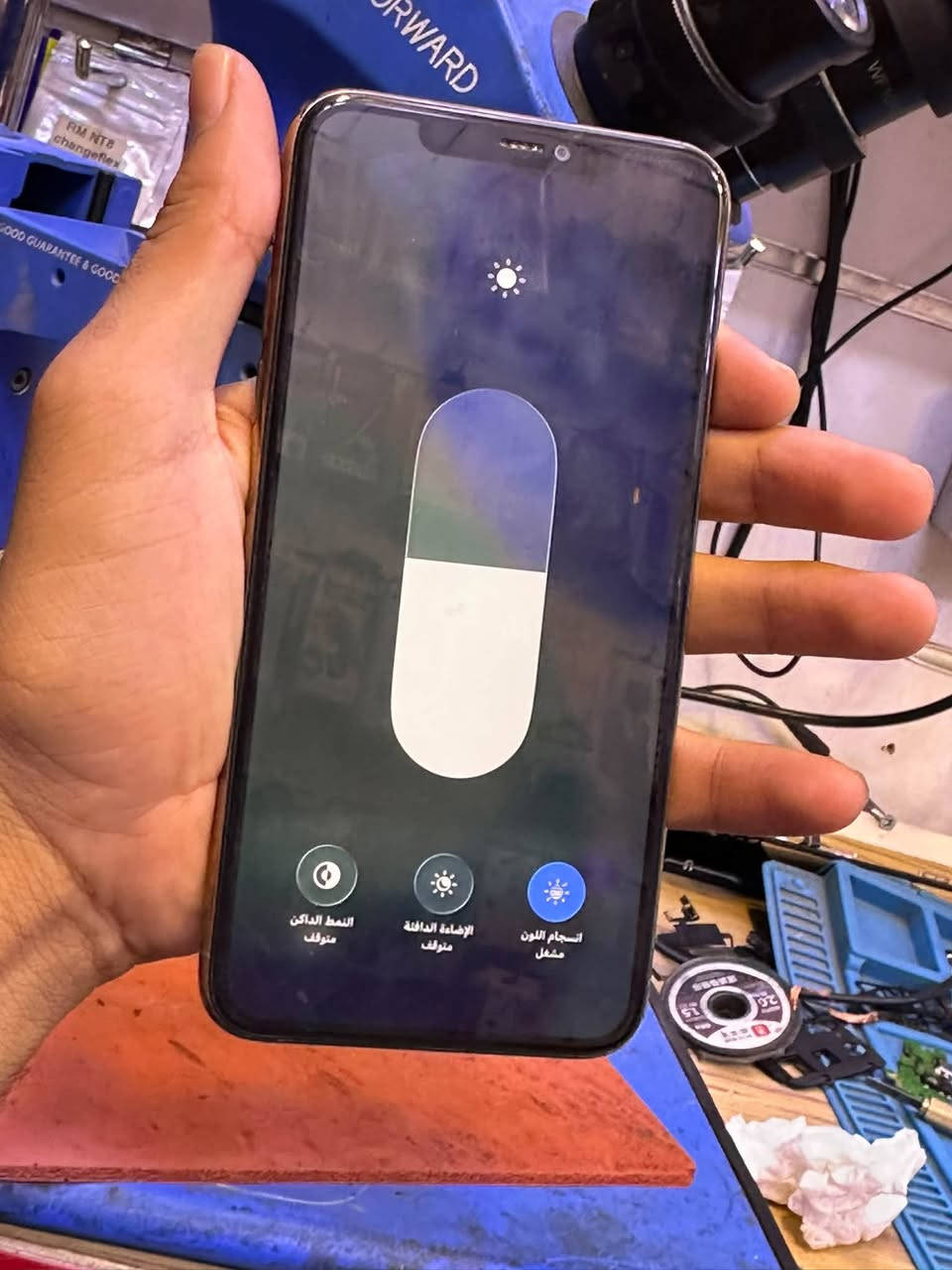 📱 للبيع iPhone 11 Pro Max
المواصفات :
🔹 الذاكرة : 256GB
🔹 النسخة : شرق أوسط
🔹 الحالة : الجهاز نظيف جداً ، ما مفتوح
🔹 بلادي بدون تصليح
السعر : 290 الف 
العنوان : بغداد - قطاع 18 - قرب سيارات الاورزدي 
رقم *********** واتساب
