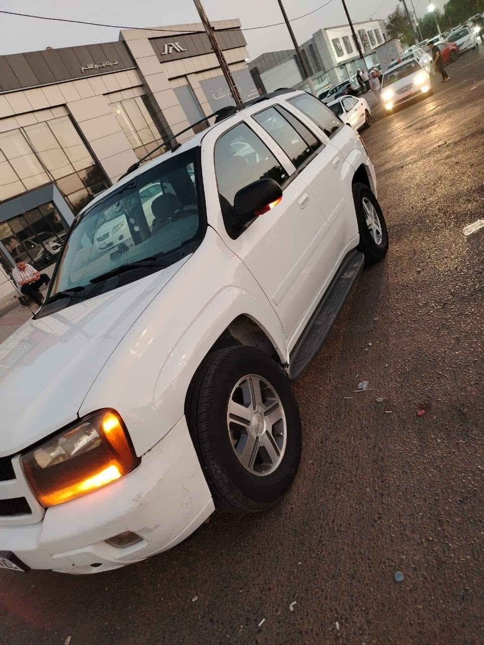 ياالله السلام عليكم
 بلايزر للبيع موديل ٢٠٠٧ LTZ رقم بغداد بأسمي تحويل ثاني يوم محرك ٨ سلندر ٥٣٠٠  تبريد منضومه جديده ثلج صدر جديد قبل سبوع شديته نفض خلفي امامي تايرات تخم حتا السبير نضيف   السياره مال جناي. محرك كير مكفولات.بيها طخه بل جاملغ بصف الصايق مثل ما موضع بل صوره   السعر105 مال بيع  مكاني بغداد  الاتصال ع الرقم )(***********) بي واتساب اتصل وتدلل
