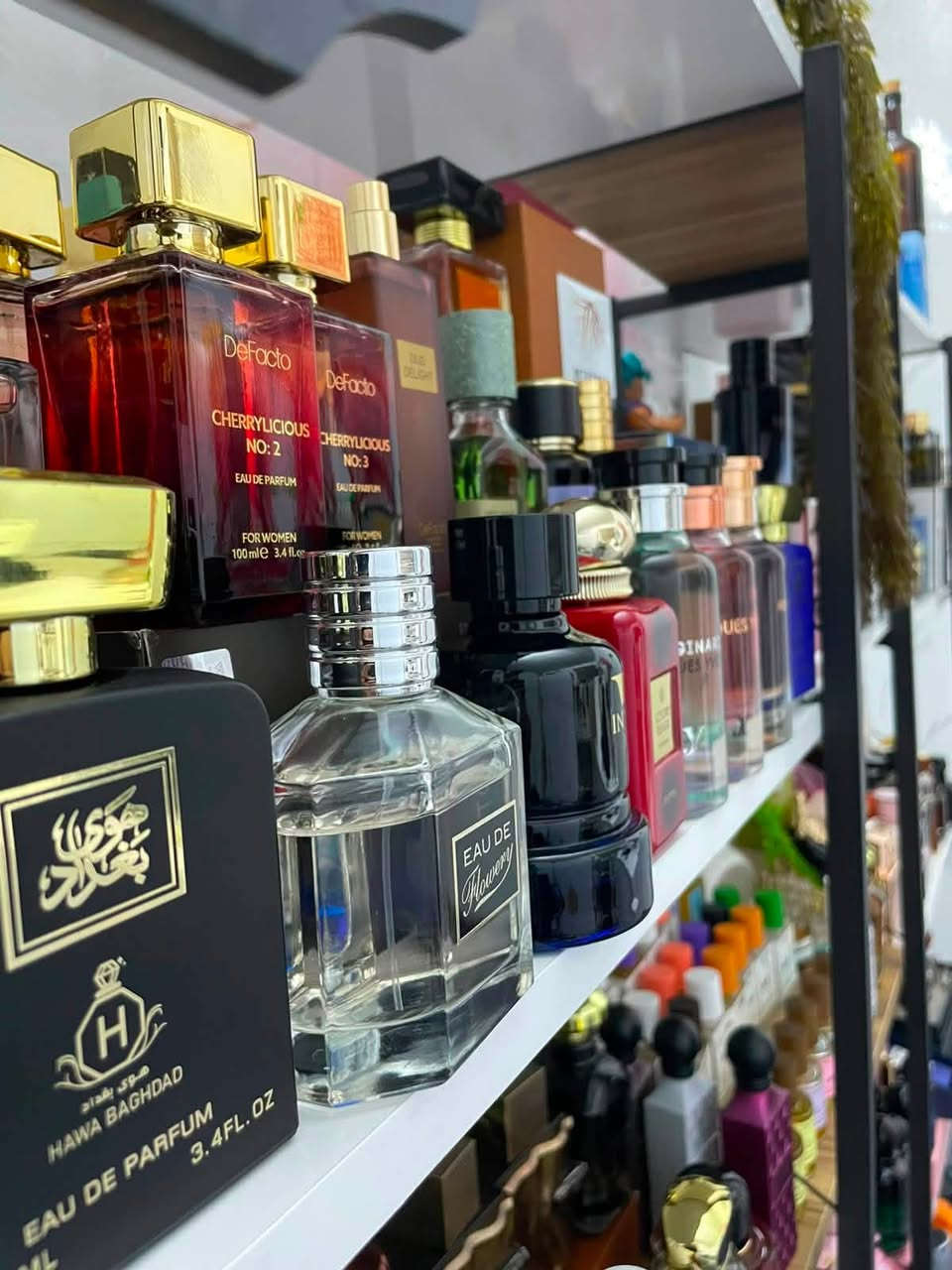 🔥 **مجموعة جديدة ملكية وجذابة من العطور!** ✨
📦 **متوفر للبيع بالتجزئة والجملة (توزيع لكافة المدن)!** إذا كنت صاحب محل أو معرض، يمكنك طلبه بسعر خاص للإنتاج والبيع. 🤝
☎️ ***********
☎️ ***********
muhamad.n2632@gmail.com
#34M4
