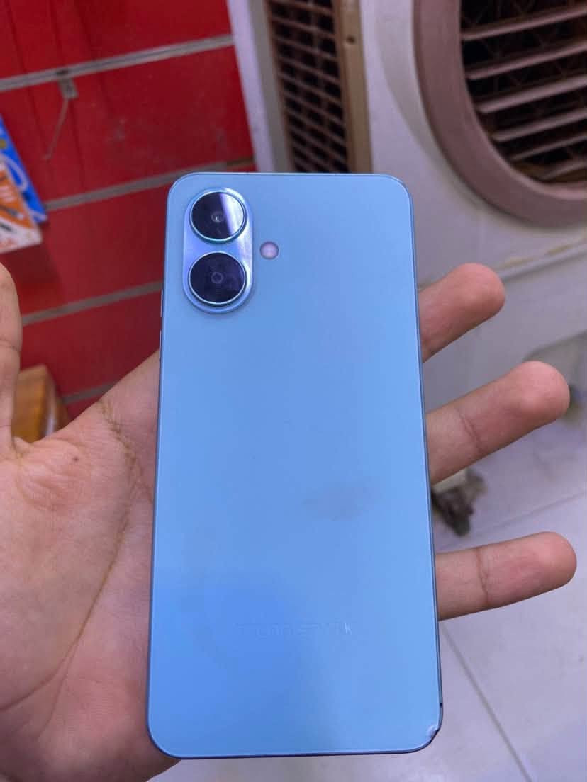 تكنو كو2 
ذاكرة 64 جيجابايت 
جهاز نضيف ماعدا ضرر بسيط بل شاشة
مامأثر عل لمس سريع وسلس
السعر 70 الف فقط 
مكاني بابل القاسم 
***********

نص مكتوب في الصور:
- هاتفي HiOS 15.1.2 التحقق من التحديثات اسم الجهاز TECNO SPARK Go 2 التخزين ١٧,٤٣ غ.ب / ٦٤,٠٠ غ.ب الطراز TECNO KM4 وحدة المعالجة المركزية UMS9230E (T7250) RAM 3.00 GB+1.00 GB الكاميرا الخلفية 13M الكاميرا الأمامية 8M البطارية 5000mAh