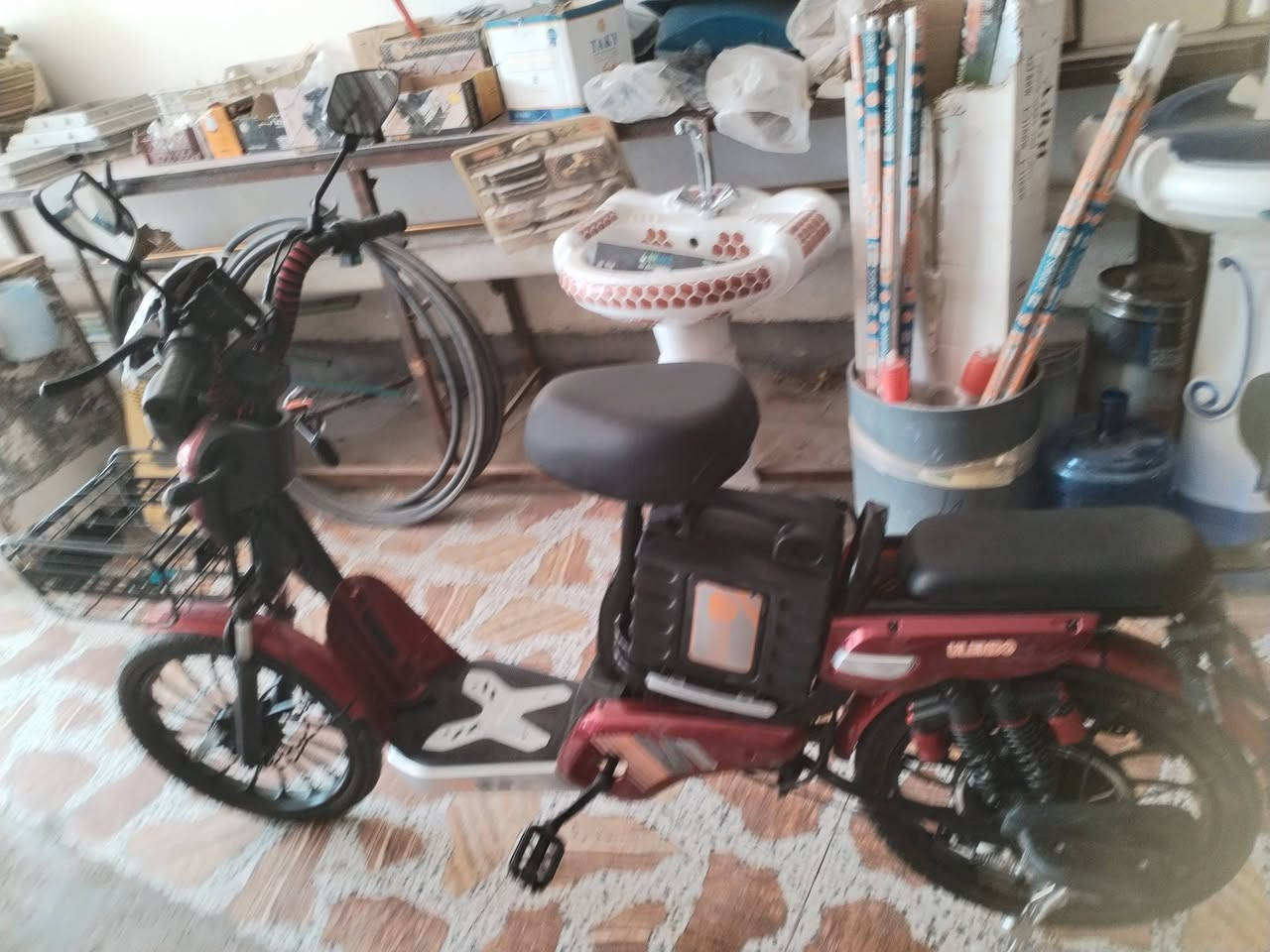 موطور للبيع حجم 20 سعر 650 وبي مجال ***********
