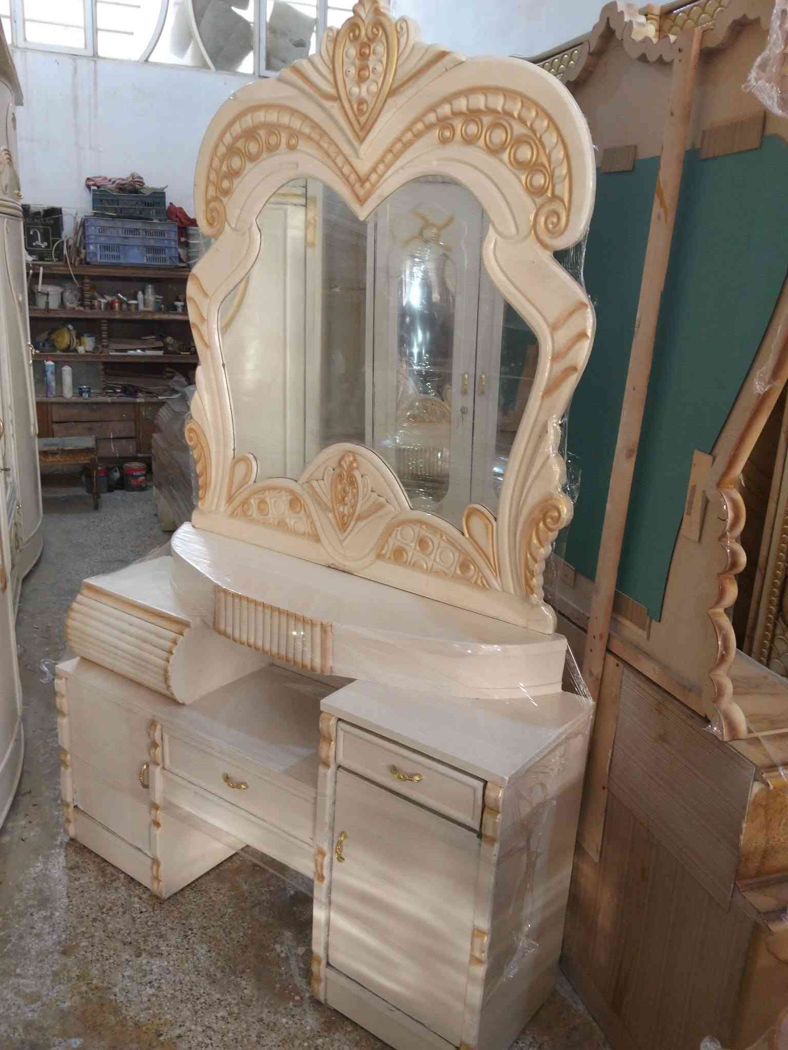 غرفه اخشاب • كاطون الرازي • مزاد ابو كرار