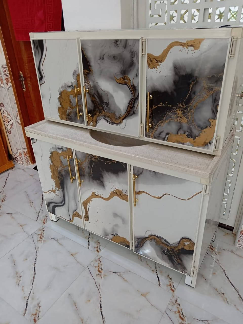 سنك معه ملحق مرمر استعمال شي قليل بعده بجيس نضافه داخل وخارج ***********
