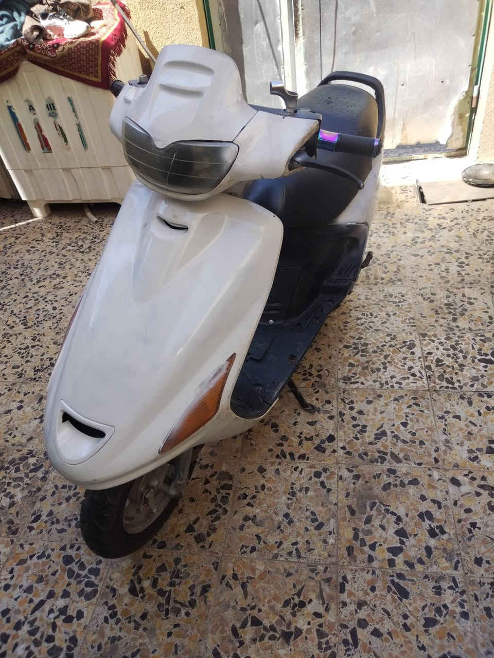 سلام عليكم درجة فراشه للبيع مامفتوحه 280 وبي مجال مكان حي نصر رقم تليفون ***********

