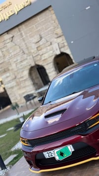 Dodge charger R/T Black toop / super track pack 2022 ماشية 15 الف مايل...