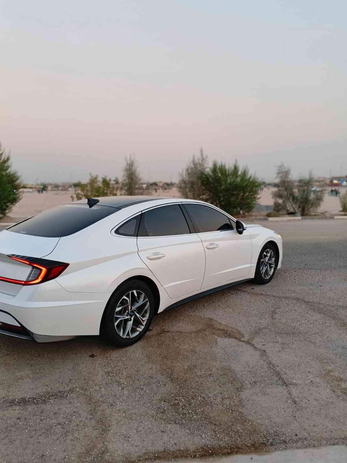 السلام عليكم  سوناتا غاز اصل وارد كوري 2023 فول للخير مواصفات بنرامه
بيه مكانات صبق قليله 
رقم بصره حره تحويل ثاني يوم 
مكانه بصره
سعره 135 بيه مجال للشراي
رقم صاحب السياره *********** البصرة, العراق
