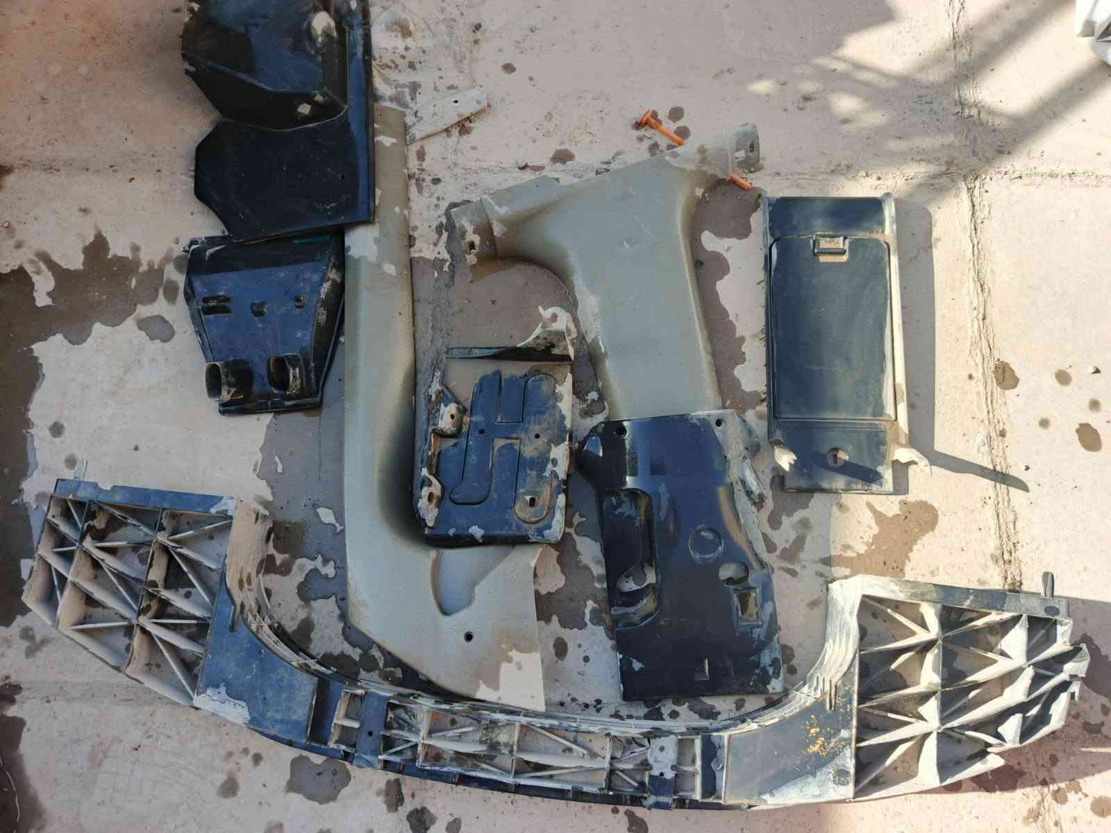 السلام عليكم هوزن وبيبان وجنطة وفرممة وهوزن وبيبان وجنطة ***********
