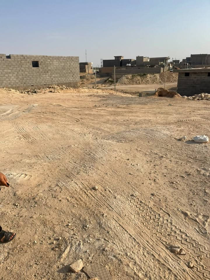 قطعة ارض في الشيخ حديدللبيع  خلف المدرسه الصينيه المساحه ٢٠٠ متر  السعر ٨ مليون
***********
