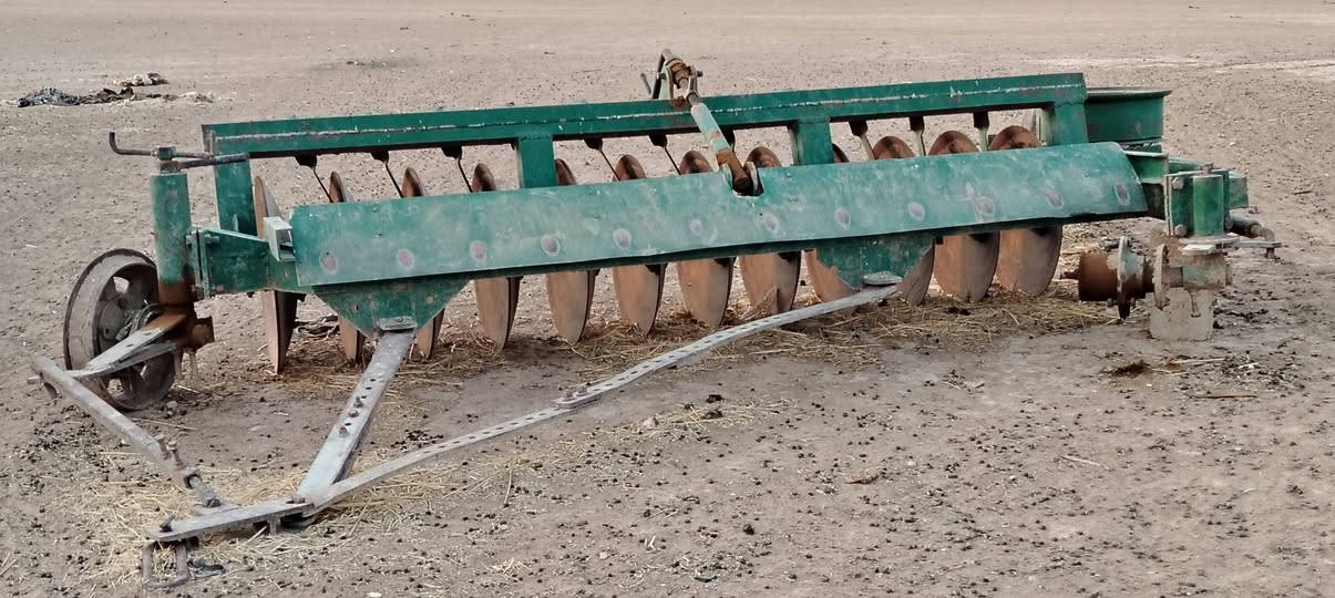 سلام عليكم البيع دسك 12 ناحيت تل عبطه تصال على رقم***********//***********
