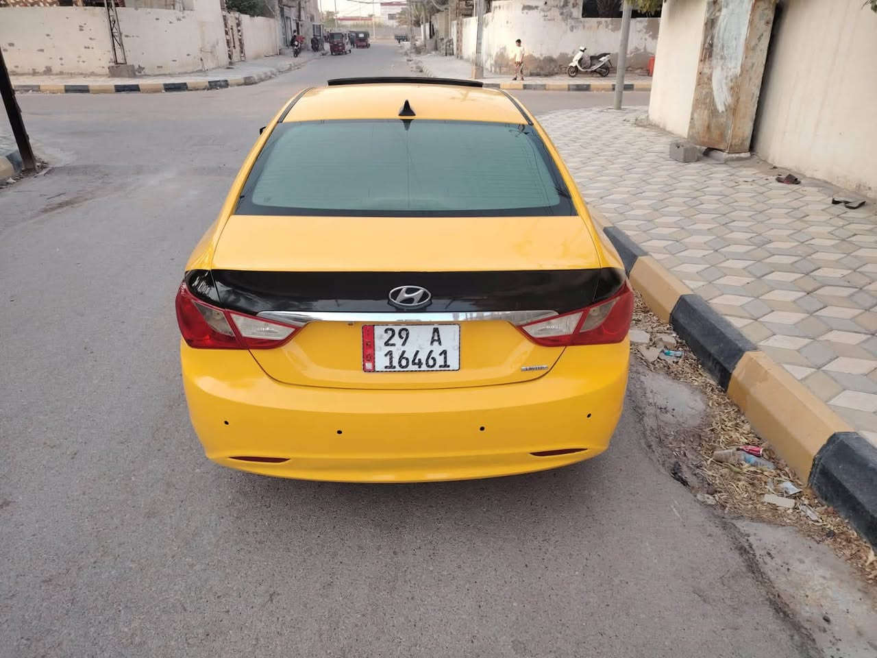 سوناتا موديل 2011 مضلع وارد امريكي حادثها جاملغ لامامي بدون دواخل دواخل كله ليبل واحد 

السياره فول مواصفات دواخل عسلي بصمه بصمه ابواب اشاير مري فتحه تبريد +تدفئه كفاله
مثبت سرعه تحكم ستيرن كشنات تدفئه تبريد 
صبغه جديده رقم واسط انكليزي بأسمي سنويه لـ27 خط وبحث مصفر 
كير مكينه حداديه تخم تاير كفاله 
مكينه 2400 +منضومه زنون كهربائيات كلها جاهزه 

العنوان واسط 

السعر 79 وبيها مجال حك الجيه 
‭***********
