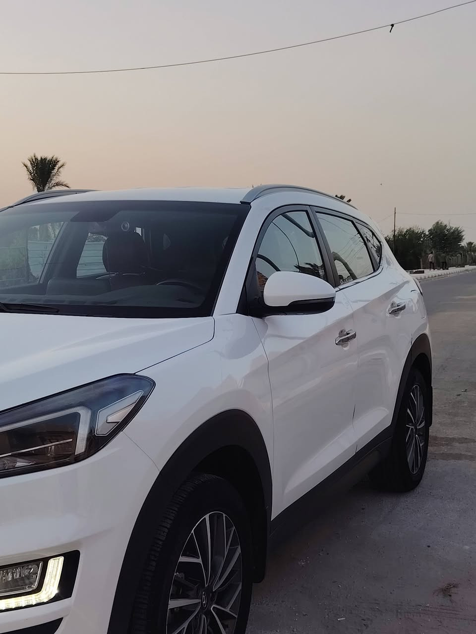 السلام عليكم 
توسان 2019 خليجي مكفوله رقم بغداد 
السيارة ع وضع الشركه جديدة حيل برغي مامفتوح بيها بصمه تشغيل وبصمه ابواب حساسات كامره خلفيه +داش كامرا السيارة ماشيه 108. مكان السيارة ذي قار الرفاعي 
موبايل *********** 
السعر 183وبيها مجال
ملاحظه بيها رصعات اثنين زغار اباب السايق ووحده بالجاملغ
