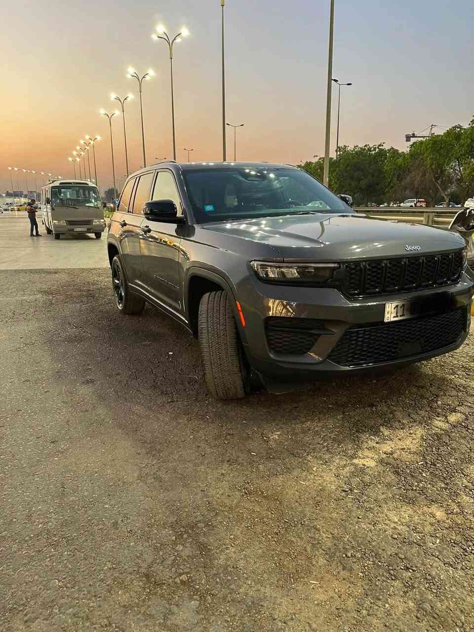 السلام عليكم
جيب 2023 رقم بغداد تحويل مباشر
الموصفات 
بصمة 
فتحة
رادارات 
تحكم ستيرن 
كشنات جلد 
كشنات كهرباء 
كير ماوس 
5 راكب 
حساسات امامي خلفي 
لد امامي خلفي 
شاشة كبير 
حادثهااا بنيد وجاملغ بدون دواخل فقط خارجي 
السعر:255 ورقة
‭***********
