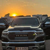 رام 1500 لونغهورن • HEMI V8 ٥.٧ • رقم دهوك