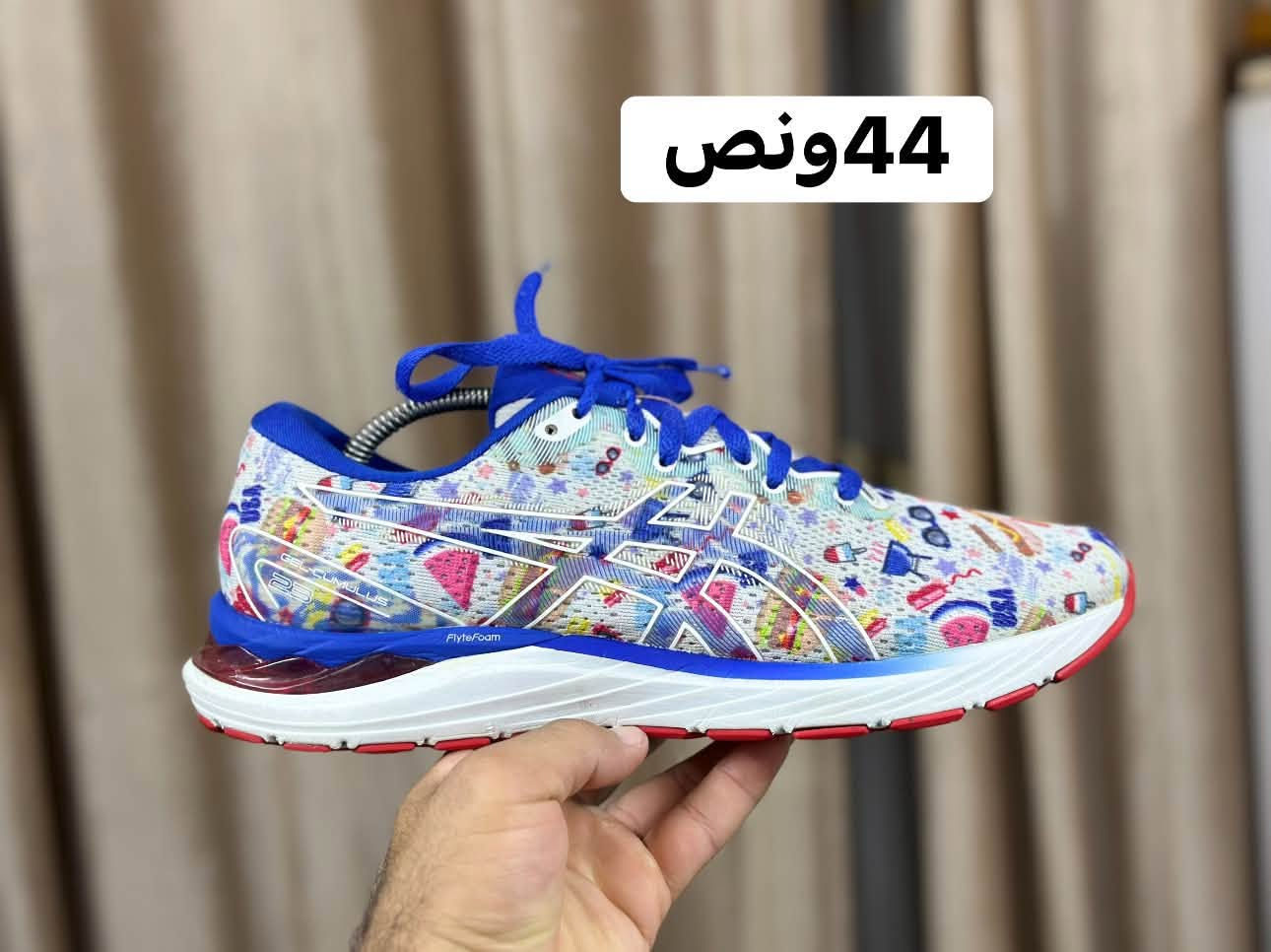ازيكس فقط

نص مكتوب في الصور:
- 44 ونص
- 42 حديث
- 39
- 40 ونص
- 41 ونص
- 45 حديث