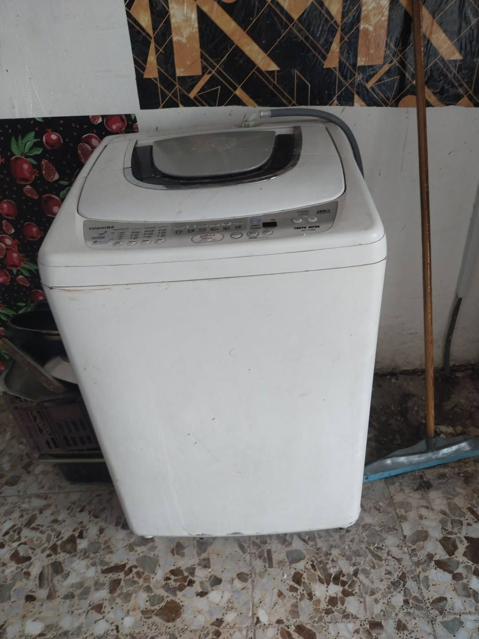 غساله بيع اوتماتيك 
سعر 450 بيه مجال
مكان  خاجيه
رقم توصل ***********
