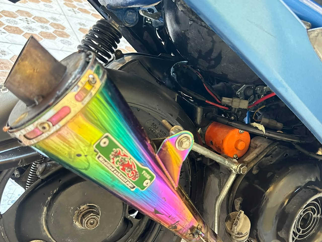 السلام عليكم ماكس عدله بوشه ٥٥ هاون سلف هندر اشاير عداد مال بانزين نكره سلف شاصي مصبوغ ازرك بي لمعه  الدراجه حلو السعر ٤٢٥ وبيه مجال واذا اكو مراوس عادي المكان كربلاء الحر الرقم ***********هذه واساب بس وشكرا🤍
