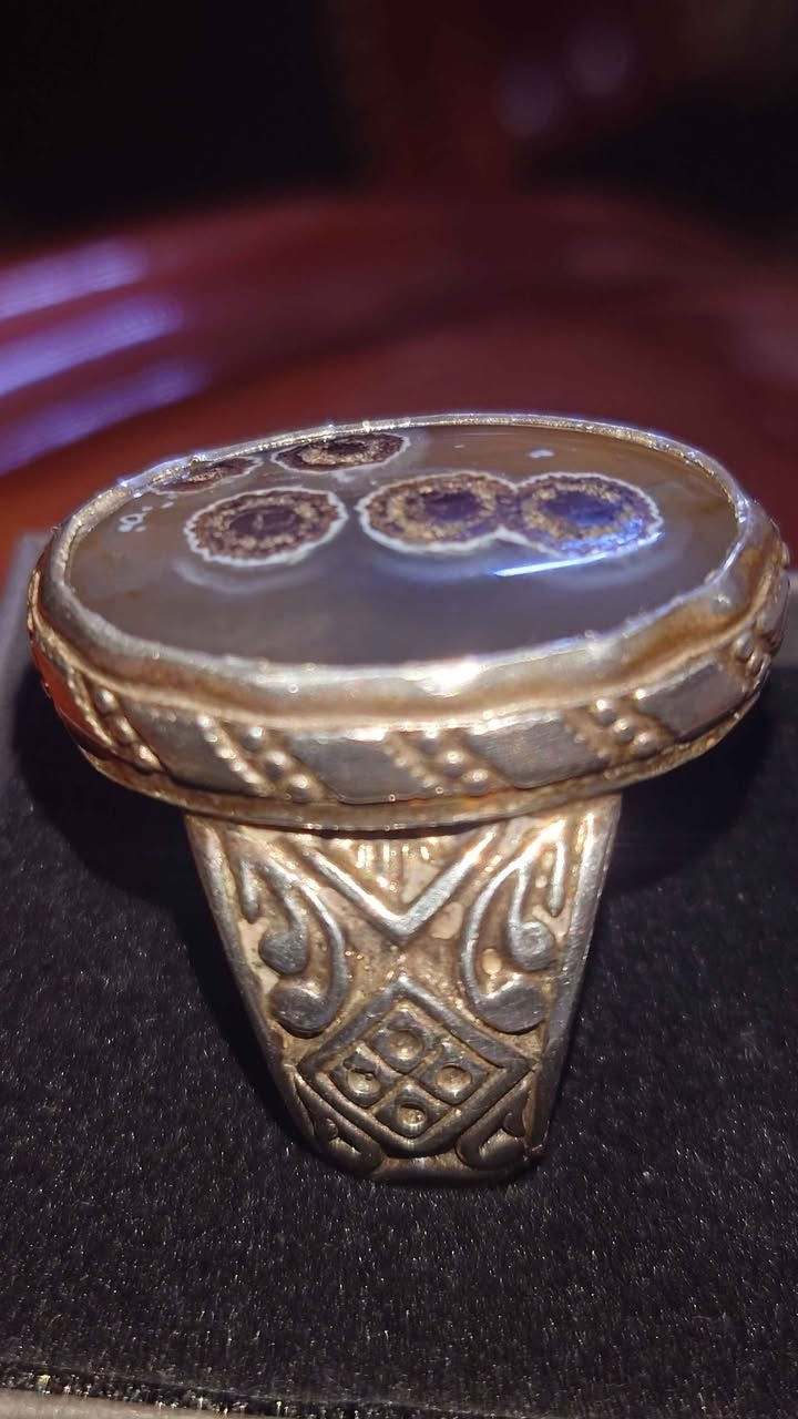 داودي يماني السعر 60الف العنوان بغداد زعفرانية فضه 925صياغة ثقيلة الهاتف *********** بغداد, العراق
