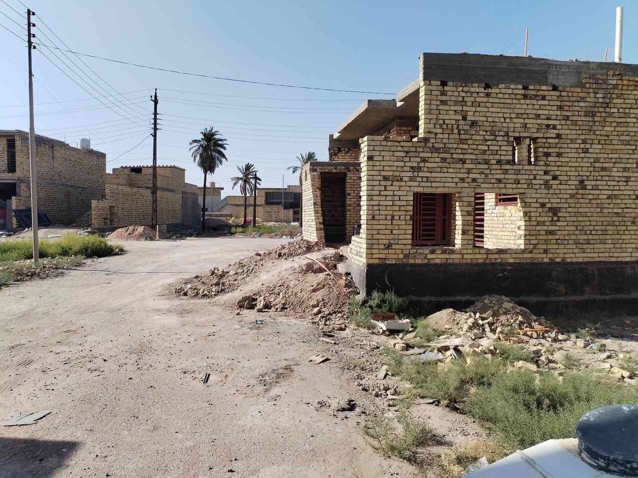 أرض للبيع في منطقة حجي حسن المساحة 120 متر  للاستفسار الاتصال على الرقم ***********
