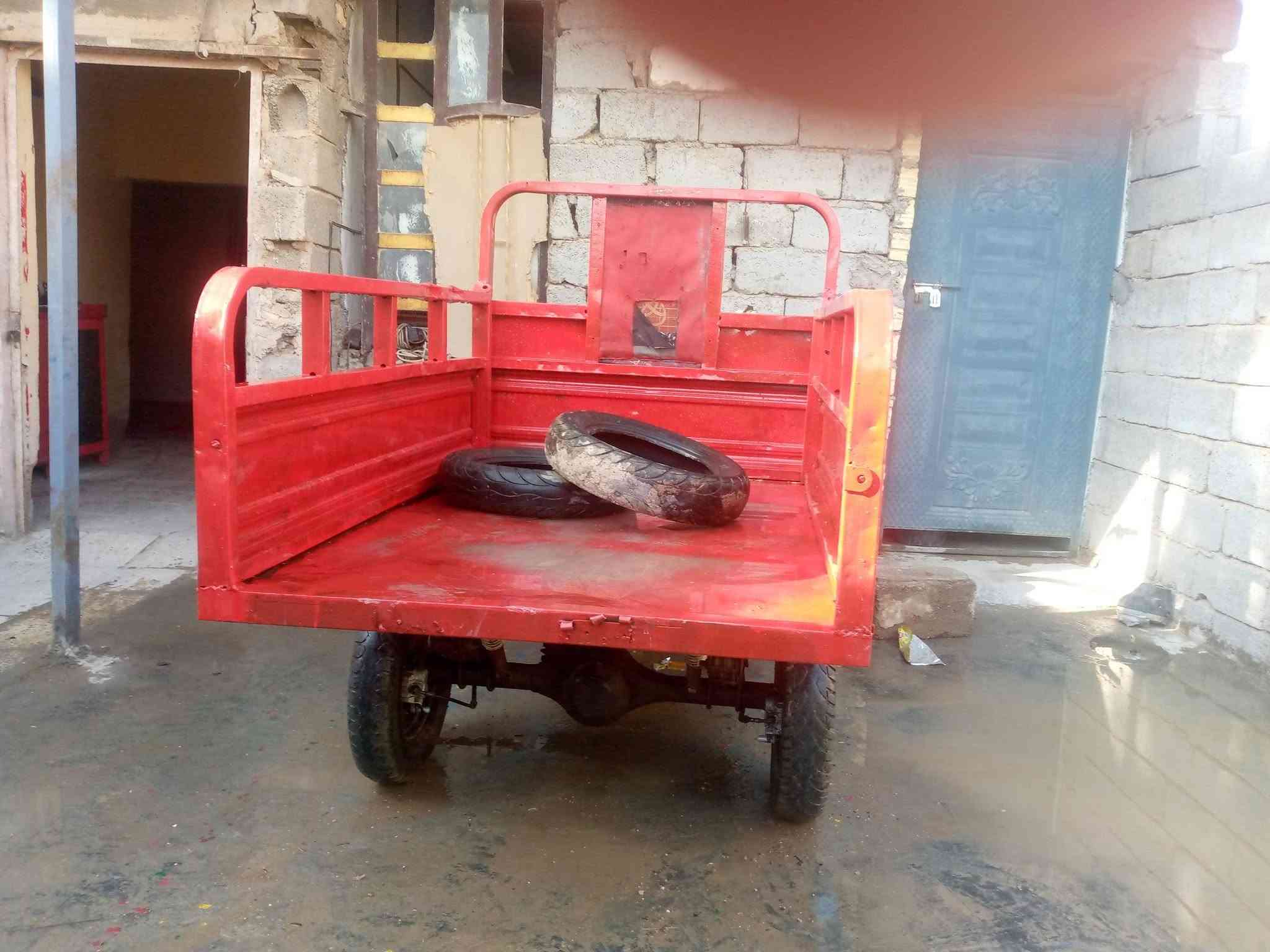 ستوت شحن خمس بطاريات علفحص  كل عطل مابيه الحجم الكبير السعر ٦٠٠ وبيه مجال العنوان بغداد ابي غريب بريك دهن بليد اتصل وتدلل ***********
